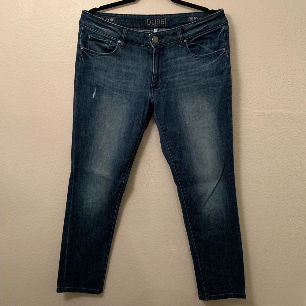 DL1961 Distressed Riley Boyfriend Jean